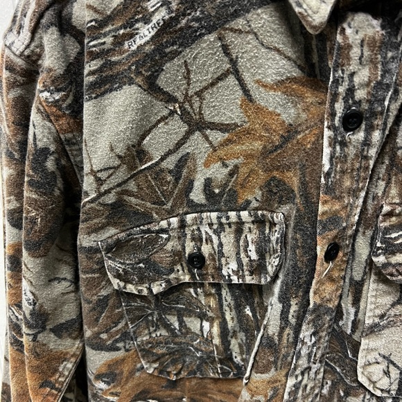 Men’s Medium Cabela’s Button Down Hunting Shirt - Picture 3 of 8